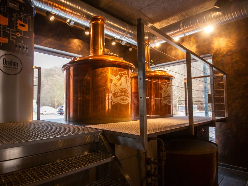 Brauerei Fässer im Prümer Brauhaus